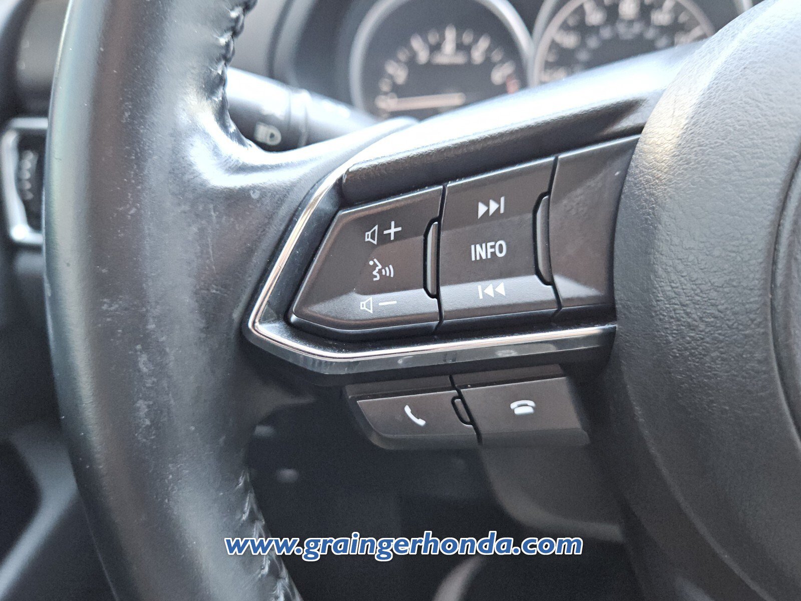 Used 2018 MAZDA CX-5 Sport AWD/4WD image 19
