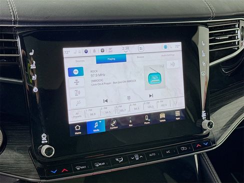 Used 2022 Jeep Wagoneer Series III w/ Premium Group I image 5