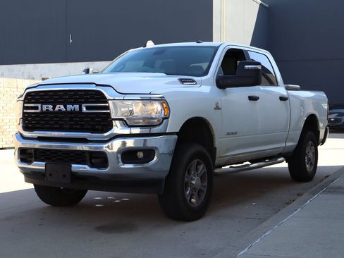 Used 2024 RAM 2500 Lone Star AWD/4WD image 2
