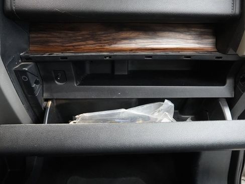 Used 2019 Ford F150 Lariat w/ Trailer Tow Package image 34