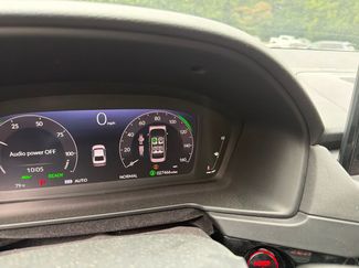 Used 2024 Honda Accord Touring video 2