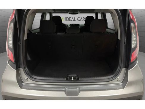 Used 2019 Kia Soul FWD image 19
