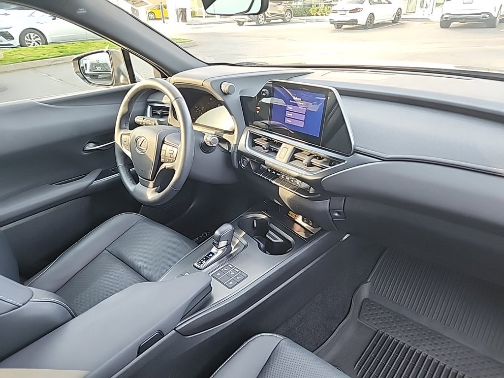 Certified 2025 Lexus UX 300h AWD w/ Accessory Package (Z1) image 20