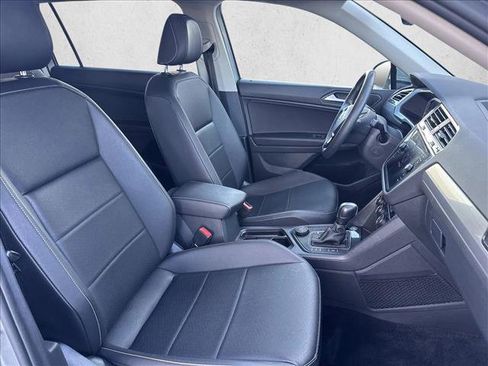 Used 2021 Volkswagen Tiguan SEL w/ 2-Row Tiguan MDO Package image 23