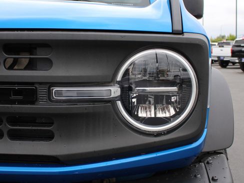 Used 2021 Ford Bronco 2-Door w/ Sasquatch Package image 11