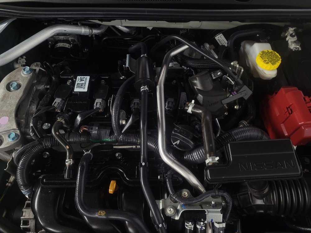 Used 2025 Nissan Sentra SV FWD image 30