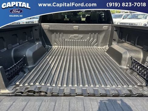 Used 2024 Chevrolet Silverado 1500 LT AWD/4WD image 16