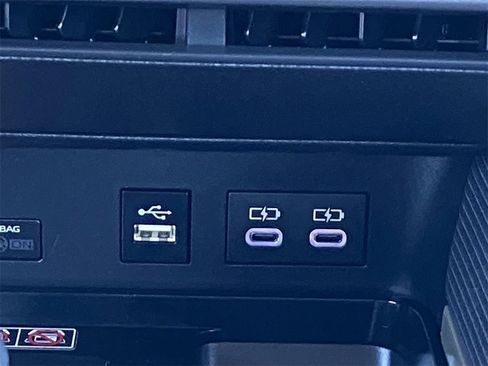 Certified 2025 Toyota Camry SE image 32