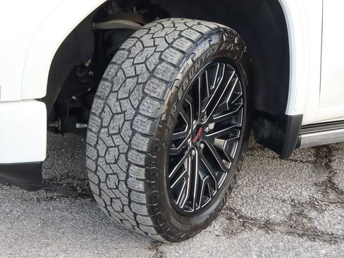 Used 2021 GMC Sierra 1500 Denali w/ Denali Ultimate Package image 22