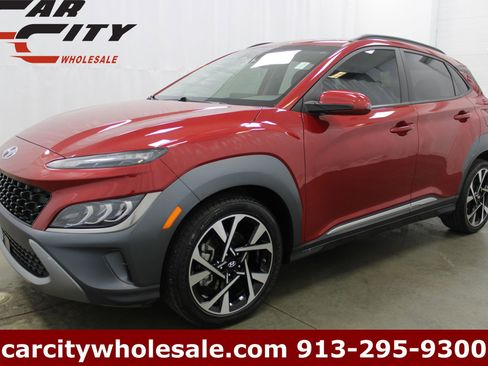 Used 2022 Hyundai Kona Limited FWD image 1