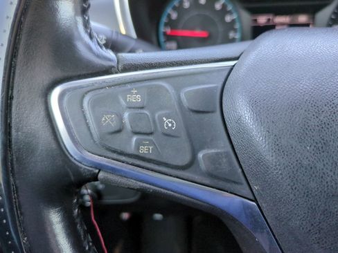 Used 2018 Chevrolet Equinox LT image 22