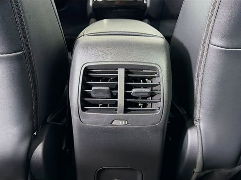 Used 2025 Ford Escape Platinum AWD/4WD image 21