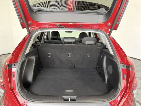 Used 2024 Hyundai Kona Limited AWD/4WD image 14