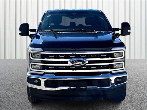 Used 2024 Ford F250 Lariat image 3