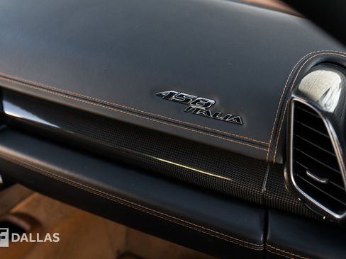 Used 2012 Ferrari 458 Italia Coupe image 35