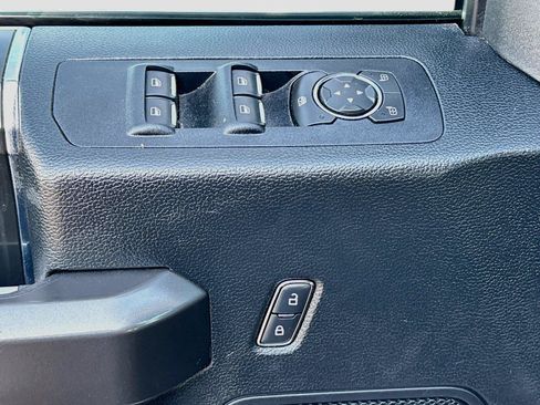 Used 2020 Ford F150 XLT w/ Equipment Group 302A Luxury AWD/4WD image 18