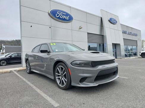 Used 2023 Dodge Charger R/T RWD image 1