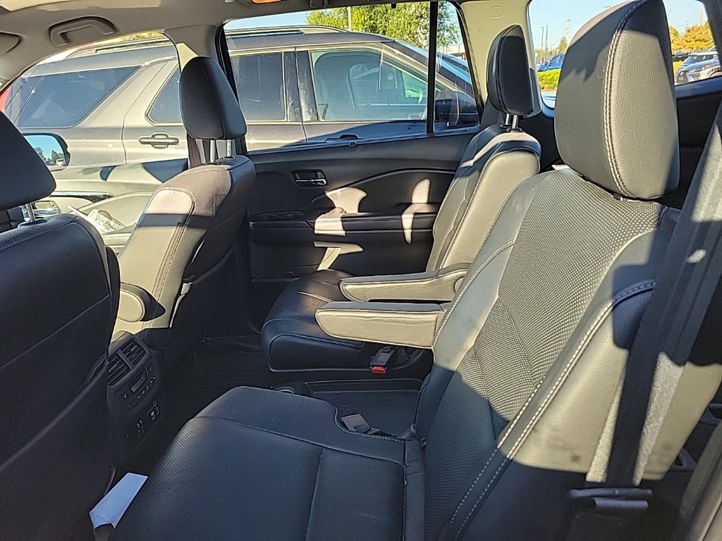 Used 2019 Honda Pilot Elite image 14