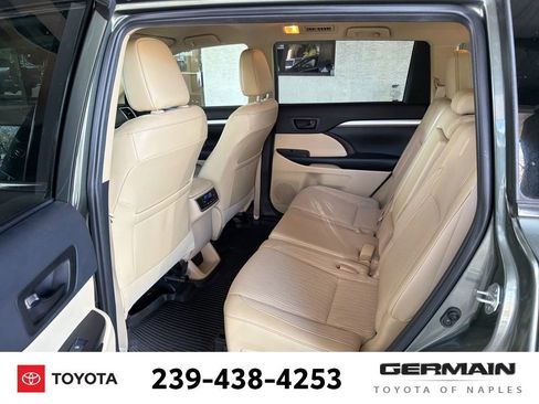 Certified 2019 Toyota Highlander Plus w/ Protection Package #3 image 15