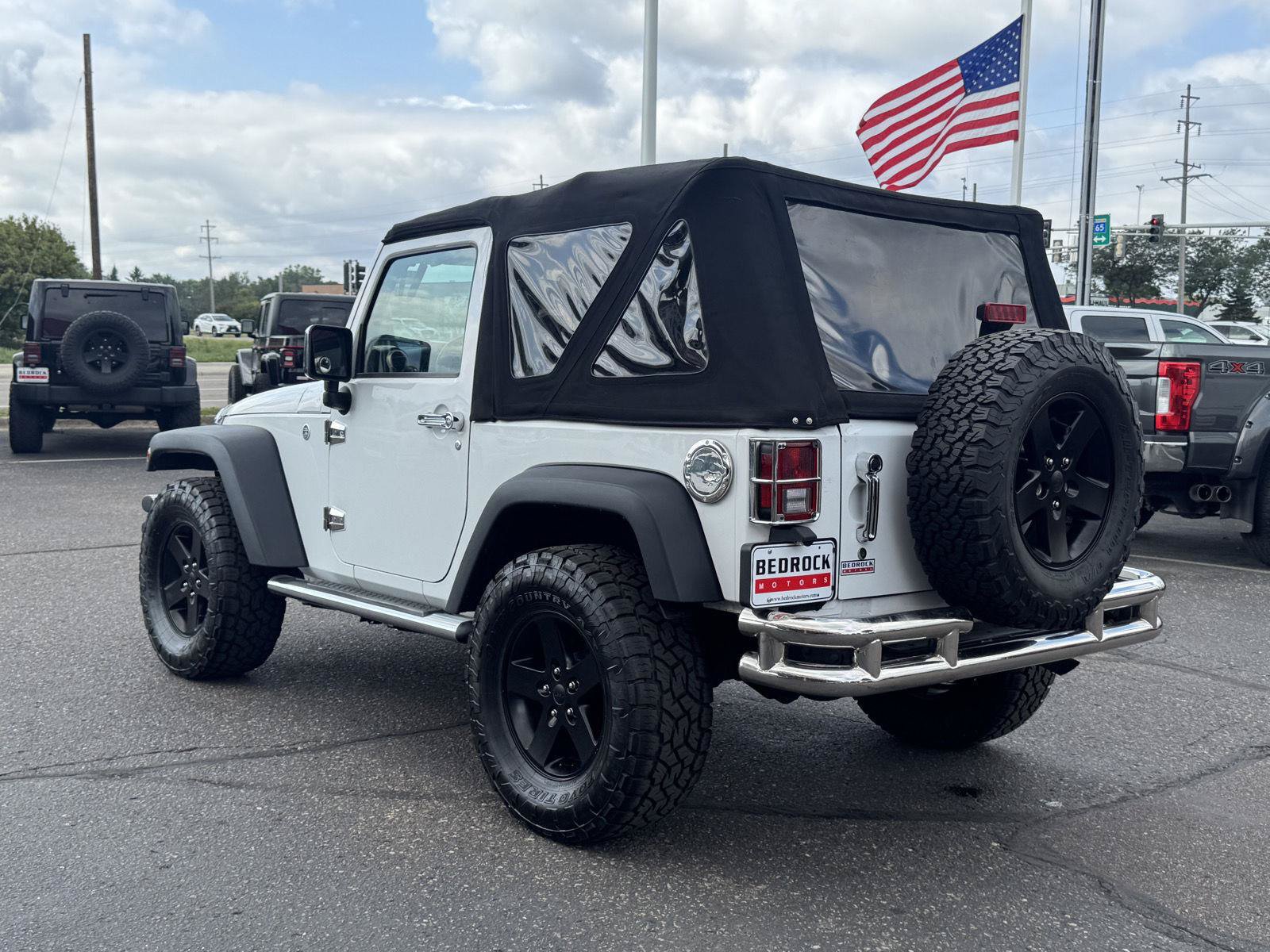 Used 2017 Jeep Wrangler Sport AWD/4WD image 5