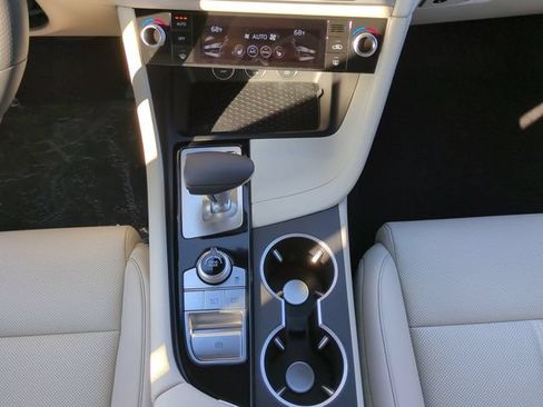 Certified 2026 Genesis G70 2.5T RWD image 18