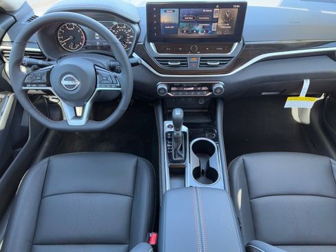 New 2025 Nissan Altima 2.5 SR w/ SR Premium Package image 14