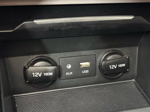 Used 2018 Hyundai Elantra SE w/ Cargo Package image 18