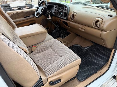 Used 2001 Dodge Ram 2500 Truck 4x4 Quad Cab image 16