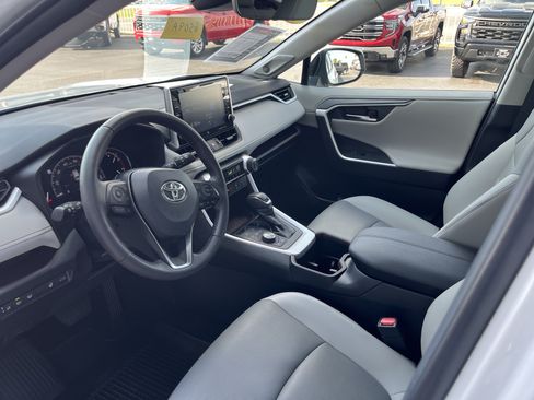 Used 2022 Toyota RAV4 Limited w/ Limited Grade Weather Package AWD/4WD image 2