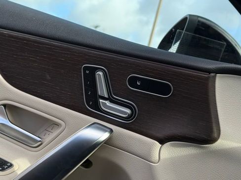 Used 2021 Mercedes-Benz A 220 4MATIC w/ Premium Package image 23