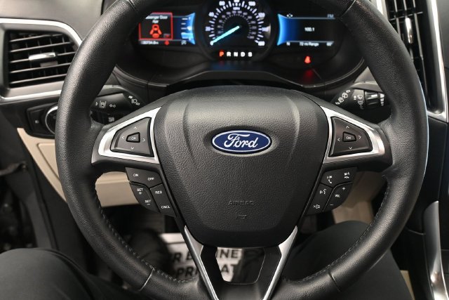 Certified 2024 Ford Edge Titanium AWD/4WD image 10