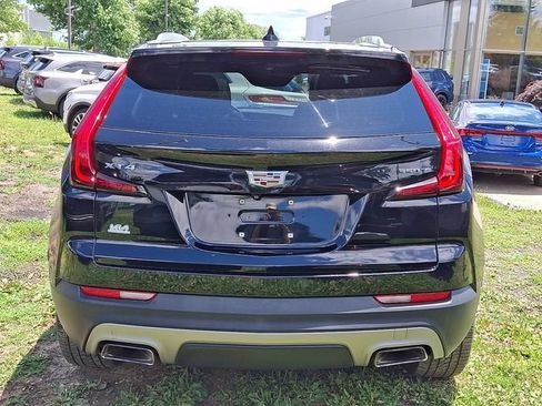 Used 2020 Cadillac XT4 Premium Luxury w/ Cold Weather Package FWD image 5