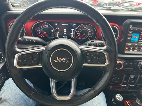 Used 2019 Jeep Wrangler Unlimited Rubicon AWD/4WD image 11