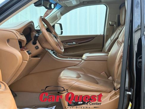 Used 2015 Cadillac Escalade ESV Platinum image 9