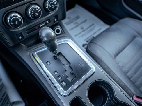 Used 2013 Dodge Challenger SXT RWD image 14
