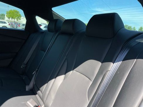 Used 2025 Honda Accord Sport image 40