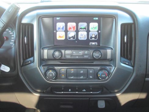 Used 2019 Chevrolet Silverado 1500 LT RWD image 15
