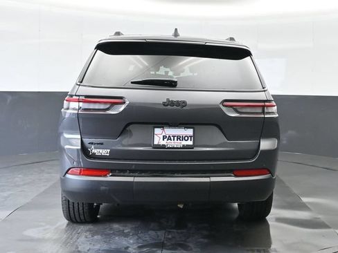 Used 2025 Jeep Grand Cherokee L Altitude AWD/4WD image 25