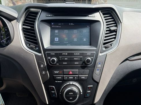 Used 2017 Hyundai Santa Fe Sport AWD/4WD image 19