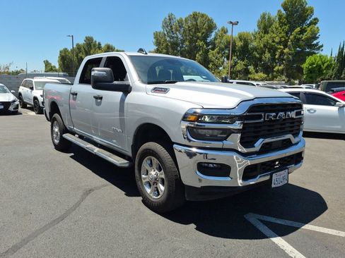 Used 2026 RAM 2500 Big Horn AWD/4WD image 3