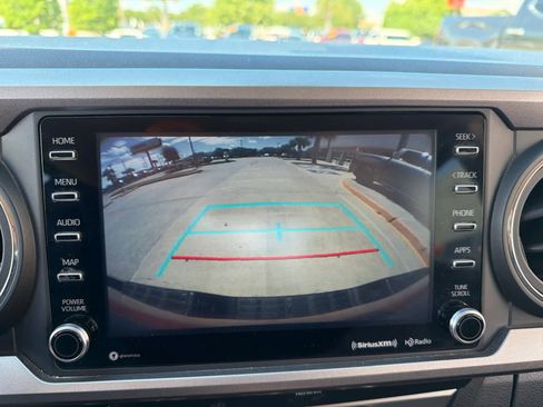 Used 2020 Toyota Tacoma SR5 RWD image 44