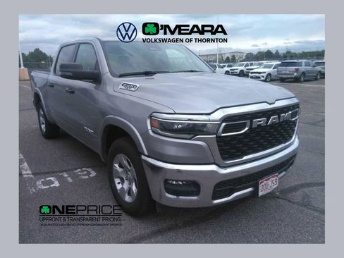 Used 2025 RAM 1500 Big Horn AWD/4WD image 1