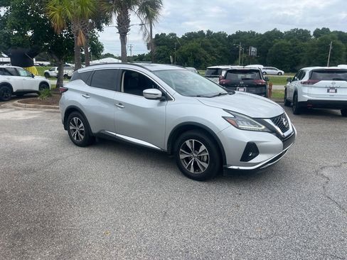 Used 2022 Nissan Murano SV FWD image 1