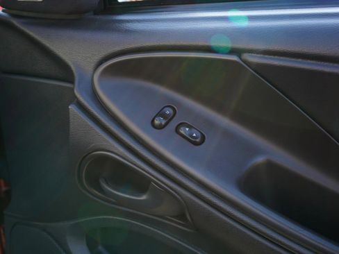 Used 2001 Ford Mustang Cobra image 45