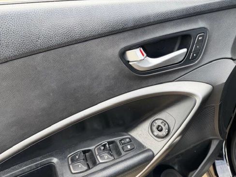 Used 2018 Hyundai Santa Fe Limited w/ Cargo Package image 41