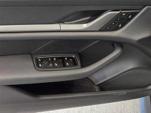 Used 2025 Porsche Taycan RWD image 14