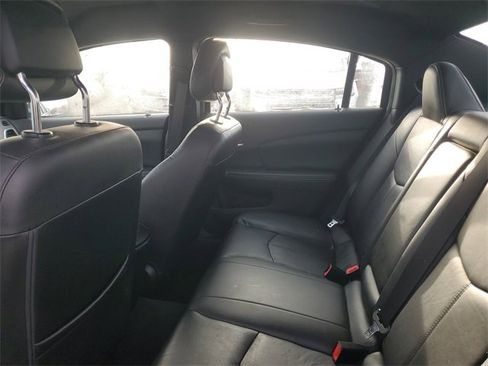 Used 2012 Chrysler 200 Limited image 8