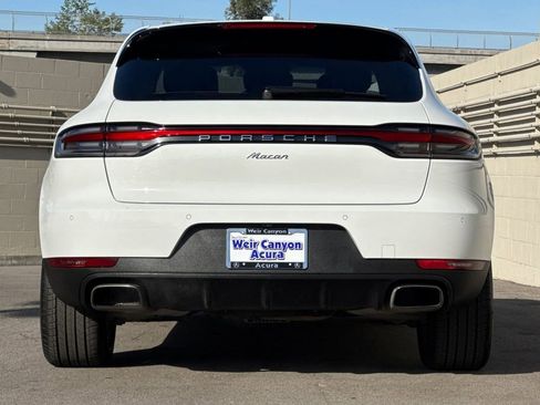 Used 2020 Porsche Macan Base image 8