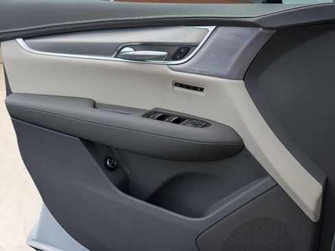 New 2026 Cadillac XT5 Premium Luxury w/ Driver Assist Package image 17