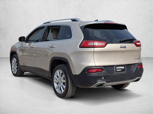 Used 2015 Jeep Cherokee Limited w/ Luxury Group image 8